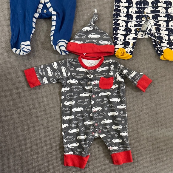 Preowned OffSpring Onesie and Hat Set Bundle - Picture 5 of 5